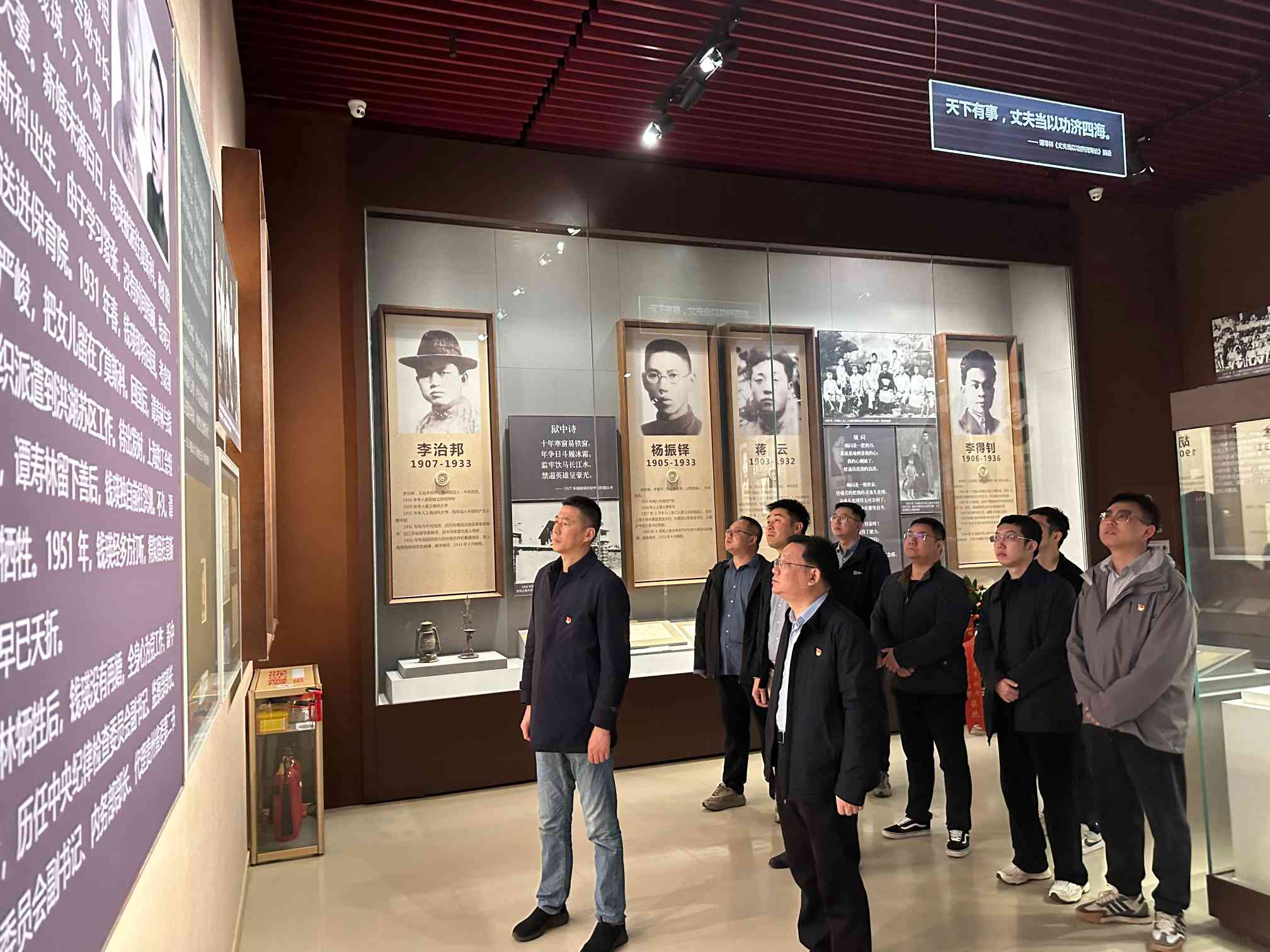 1743580369870719.jpg 2.jpg